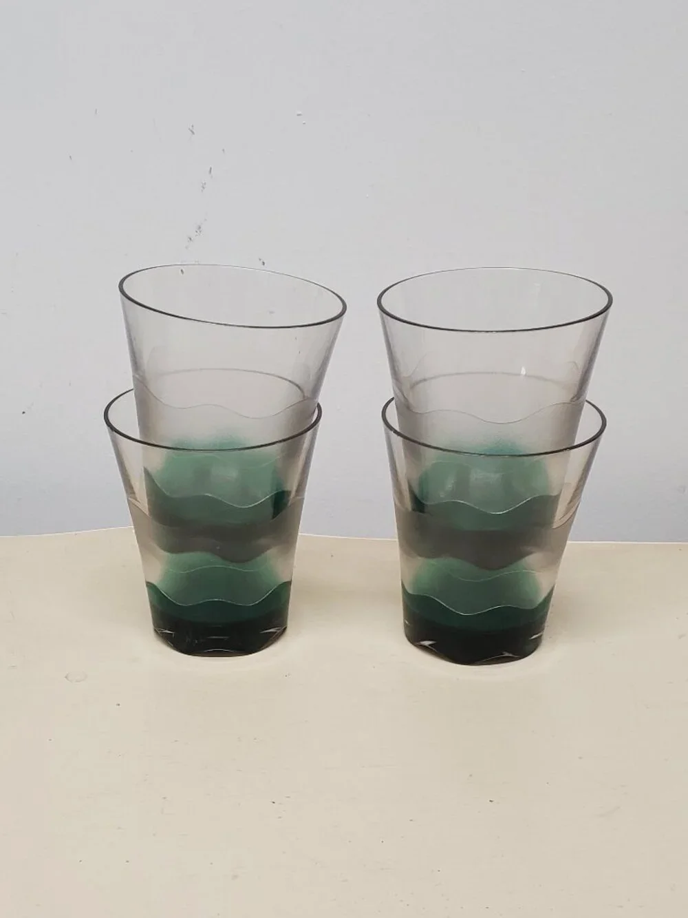 Tupperware Sheerly Elegant Acrylic Small 10 Oz Tumbler Drinking Glasses Set of 4